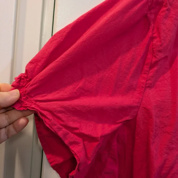 Women’s Ruffled Scoop-Neck Short Sleeve Blouse in Fuchsia - Picture 6 of 12